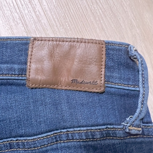 Madewell 10” Rise Skinny Jeans - Picture 3 of 4